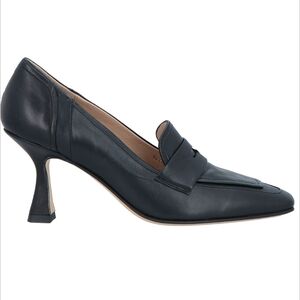 Pied a terre Women's Leather Heels made In Italy Siz.39 US 7.5.Like New
